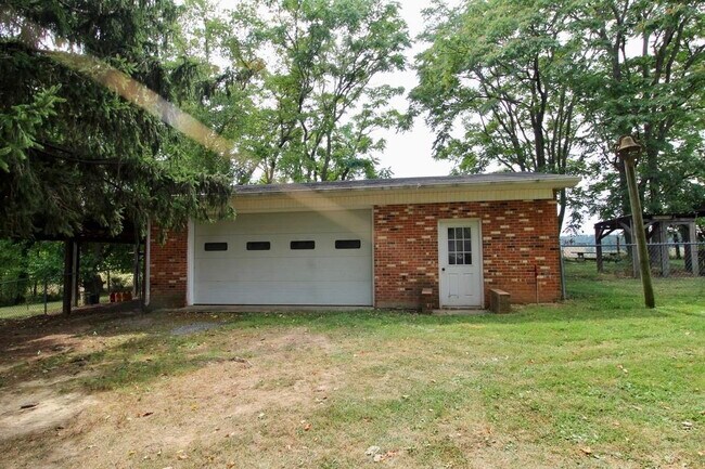 Building Photo - 3966 Port Republic Rd