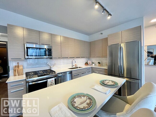 Foto del edificio - 739 W Madison St