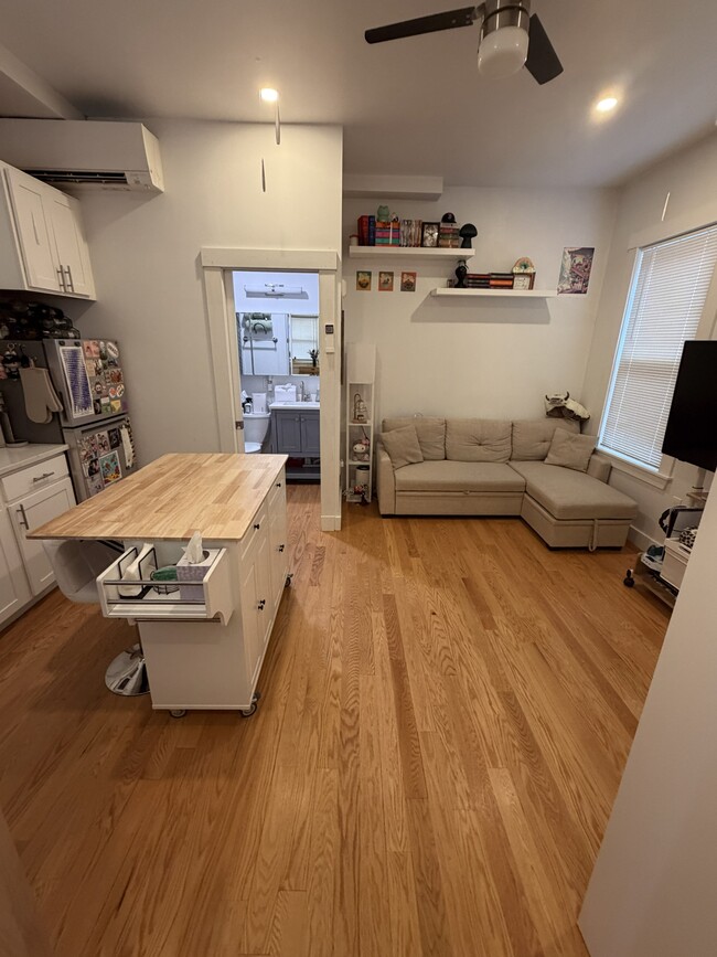 Photo - 31 Green St Townhome