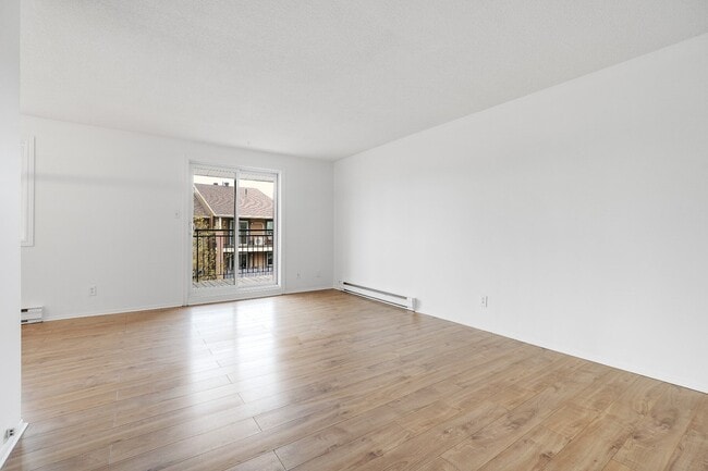 Building Photo - 146 Rue de Lausanne