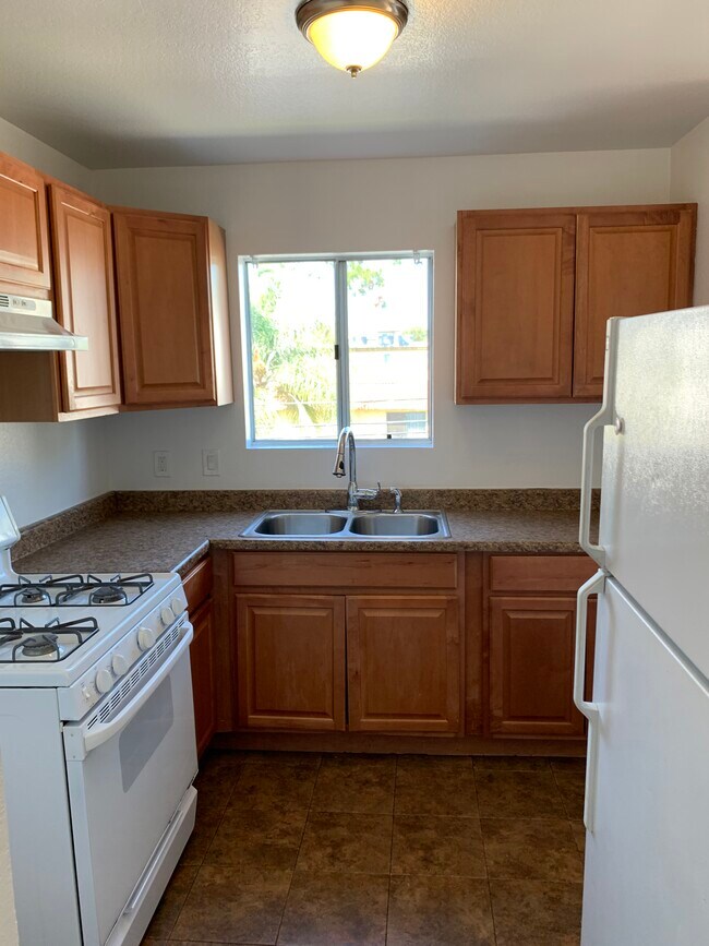 Building Photo - 5224 Cartwright Ave