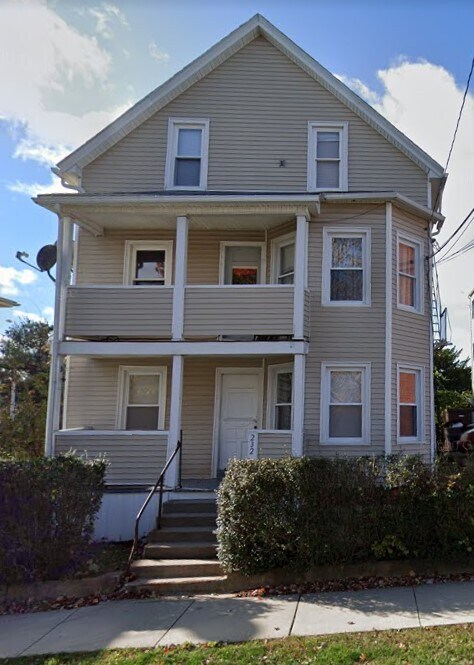 Primary Photo - 232 Curtis St