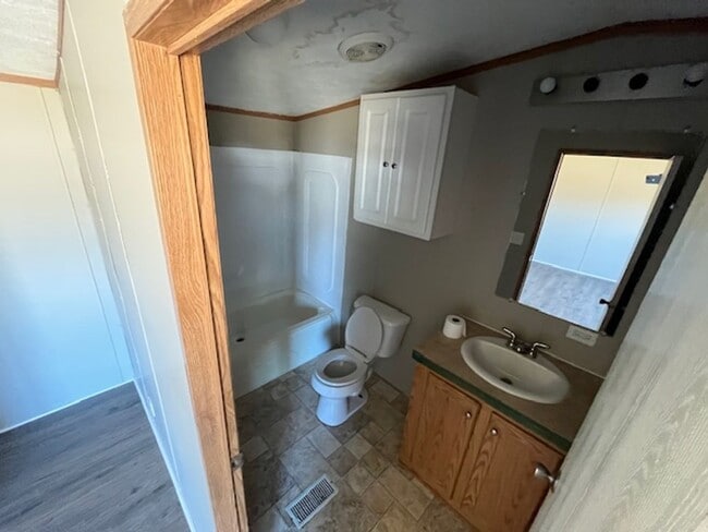 Building Photo - 885 William Vause Ln