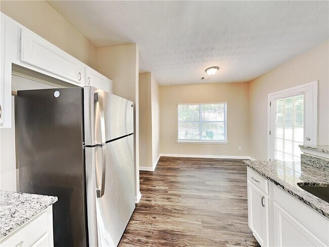 Foto del edificio - 217 Autumn Ridge Dr