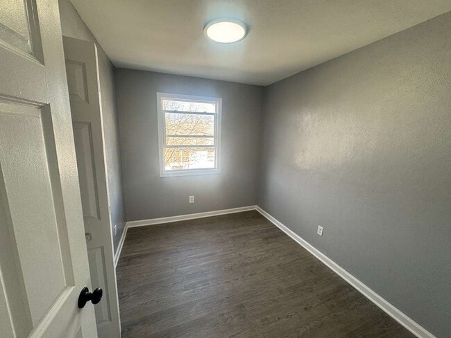 Building Photo - 1334 Juniper Dr