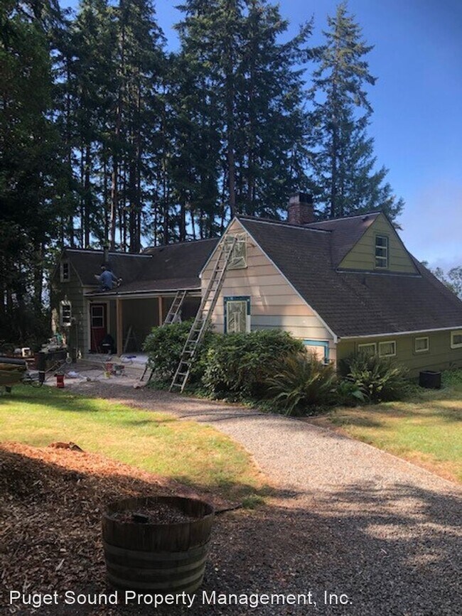 Building Photo - 2 br, 1 bath House - 4655 NE North Tolo Road