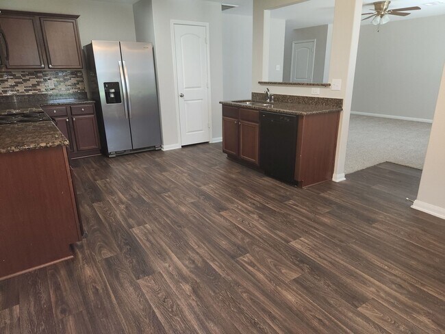 Building Photo - 2218 Regatta Ln