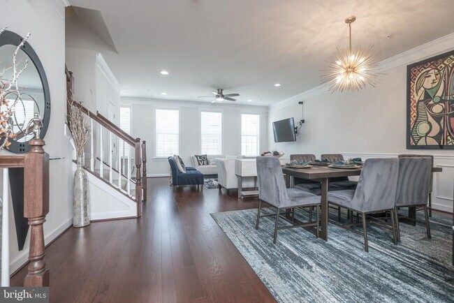 Building Photo - 2127 Garden Grove Ln