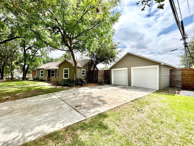 Foto del edificio - 4010 Yupon St