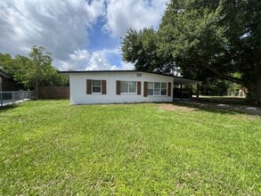 Building Photo - 1221 Cypress Ln