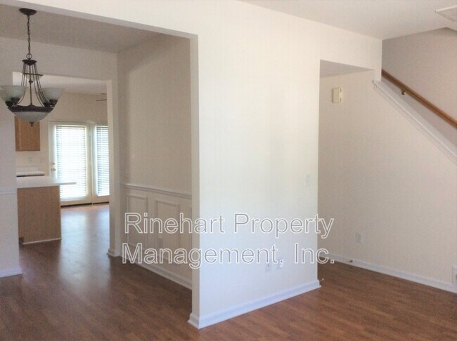 Foto del edificio - 737 Atherton Way