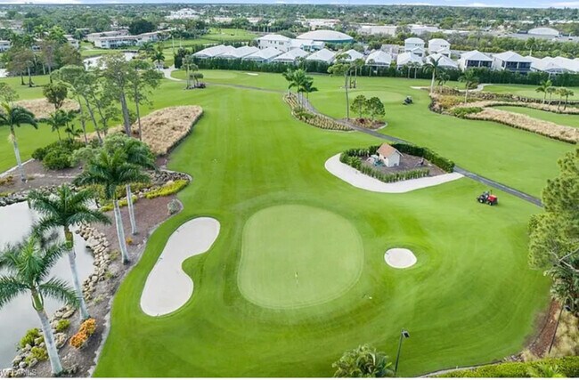 Foto del edificio - 215 Palm Dr