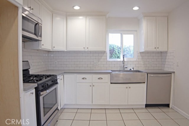 Building Photo - 455 S Soto St