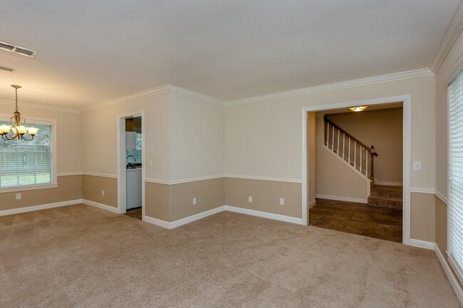 Building Photo - 1123 Cascade Creek Dr