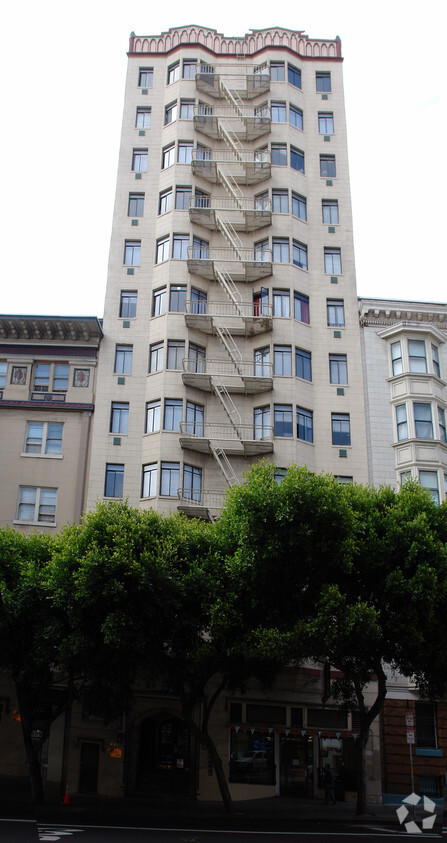 Building Photo - Beverly Apartments