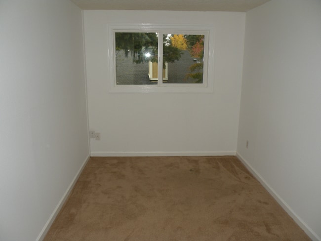 Building Photo - 15177 SW Barcelona Way