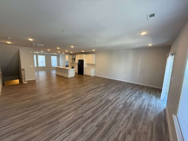 Foto del edificio - 5912 Whitehurst Ln
