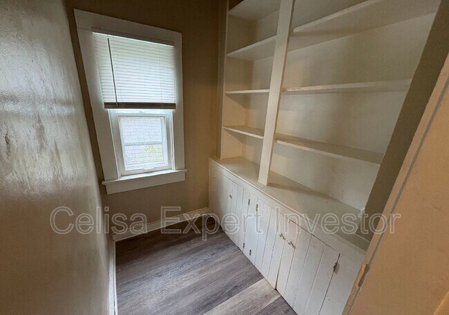 Foto del edificio - 2506 Miner St