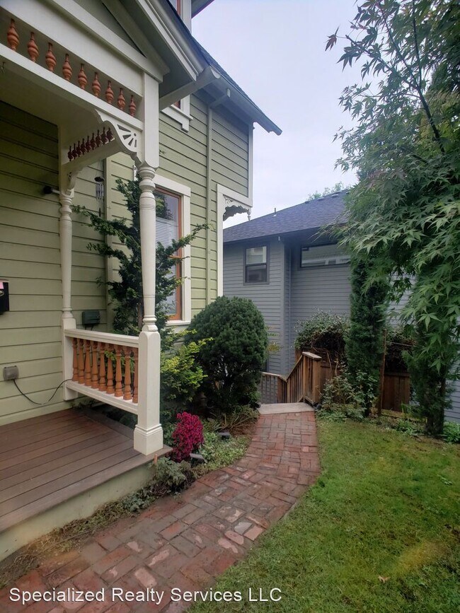 Building Photo - 1 br, 1 bath House - 0221 SW Vermont #B