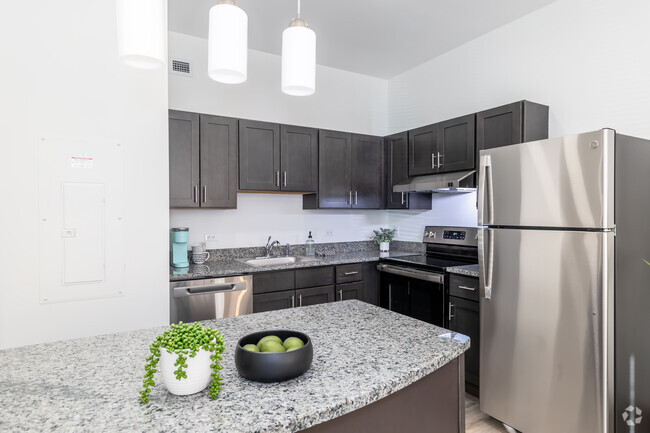 1BR, 1BA - Kitchen - South East Commons