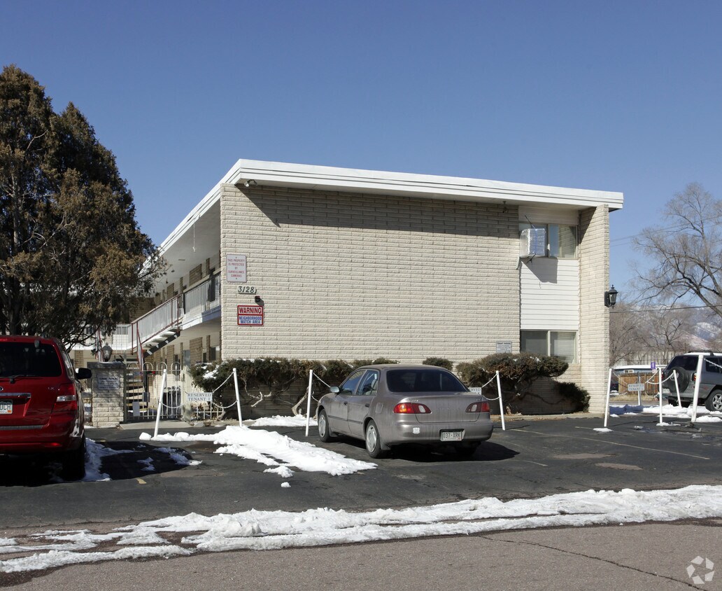 Arcadia Plaza Apartments Colorado Springs, CO