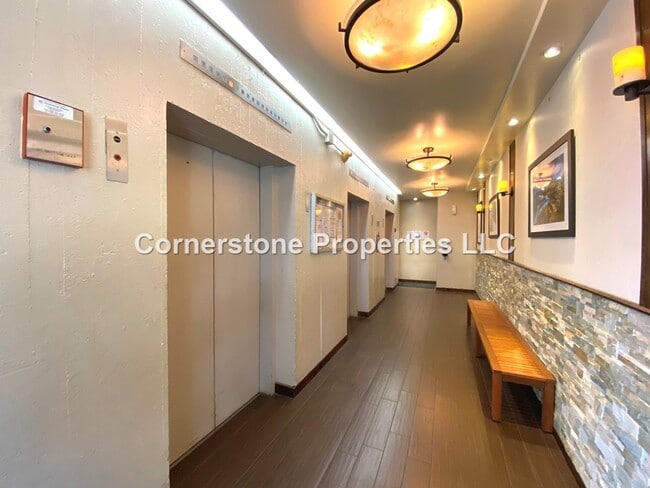 Foto del edificio - 3045 Ala Napuaa Pl