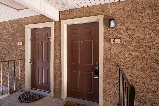 Foto del edificio - MOVE IN SPECIAL - 1st month HALF OFF if it...