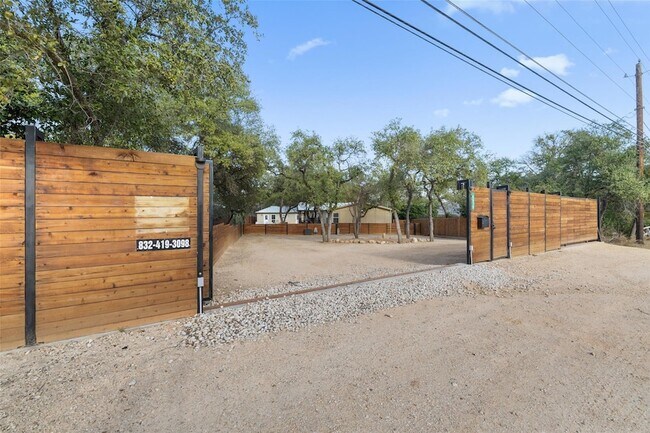 Foto del edificio - 5519 Hiline Rd