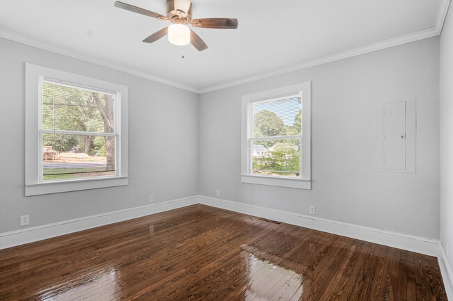 Building Photo - 4427 Northaven Dr
