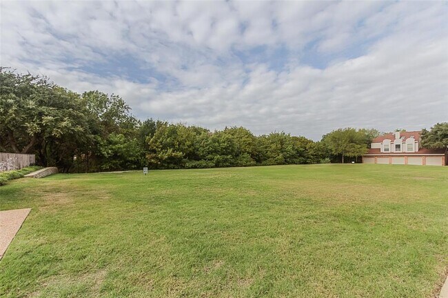 Building Photo - 5619 Preston Oaks Rd