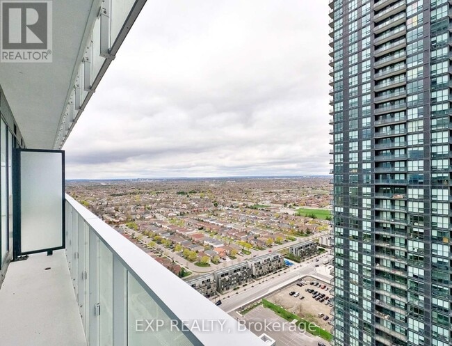 Building Photo - 3900-3900 Confederation Pkwy