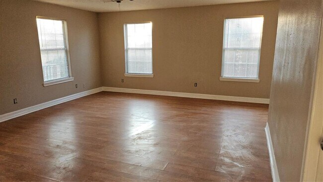 Foto del edificio - 4714 Sharon St