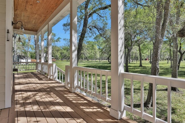 Building Photo - 20802 Pecan Bend Rd