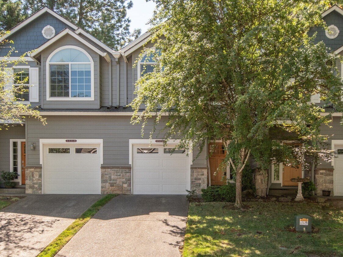 Private 3bedroom, 2.5 townhome in Murrayh... Apartment for Rent in