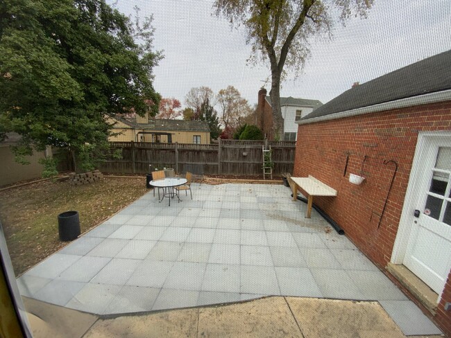 Building Photo - 2908 Fort Baker Dr SE