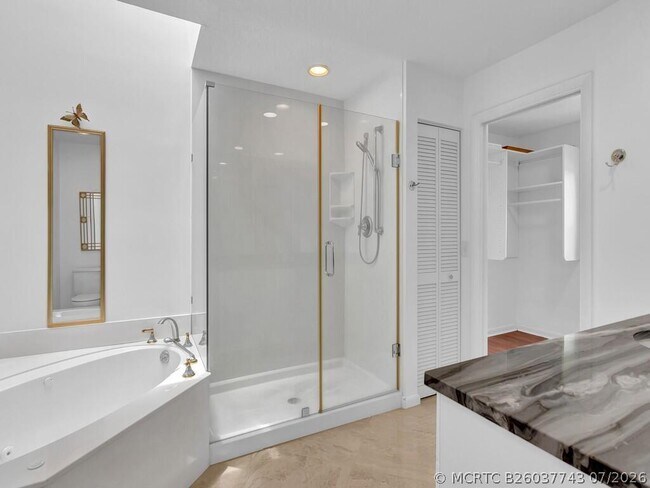 Foto del edificio - 725 4th Ave SW