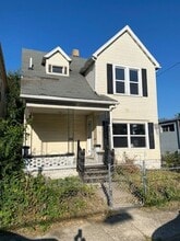 Building Photo - 209 N Irwin St