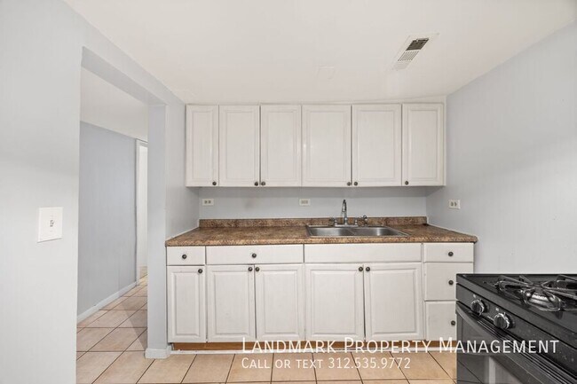 Foto del edificio - 4614 N Central Park Ave