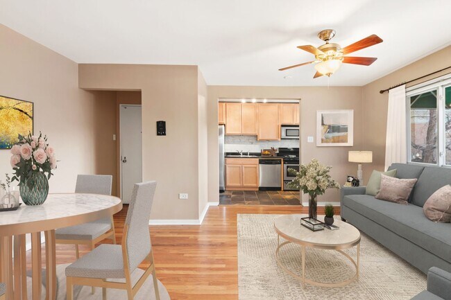 Building Photo - 2100 N Franklin St #4 - Move in Ready!