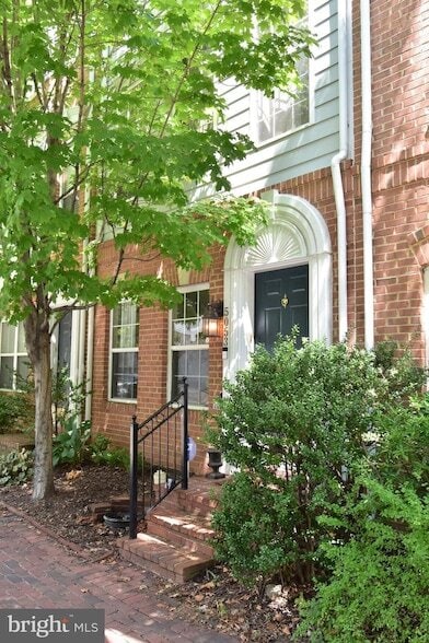 Photo - 5053 Kilburn St Townhome