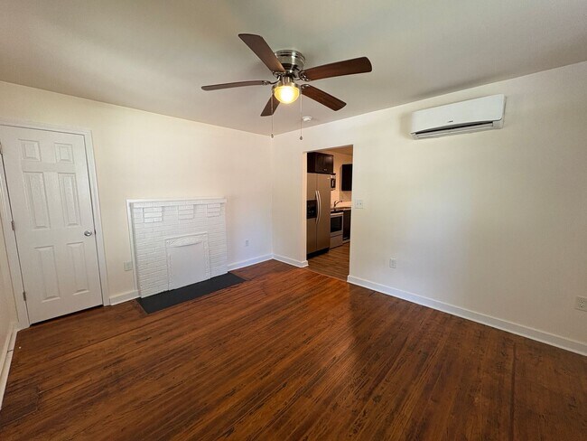 Foto del edificio - Affordable and Adorable Duplex in Enderly ...