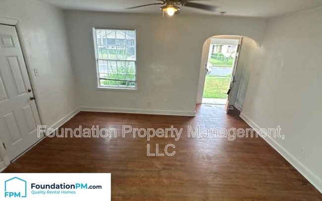 Foto del edificio - 778 N Merton St