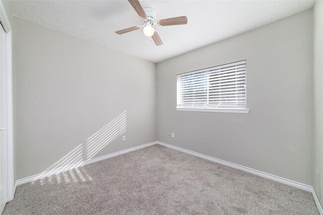 Foto del edificio - 12607 Lacey Crest Dr