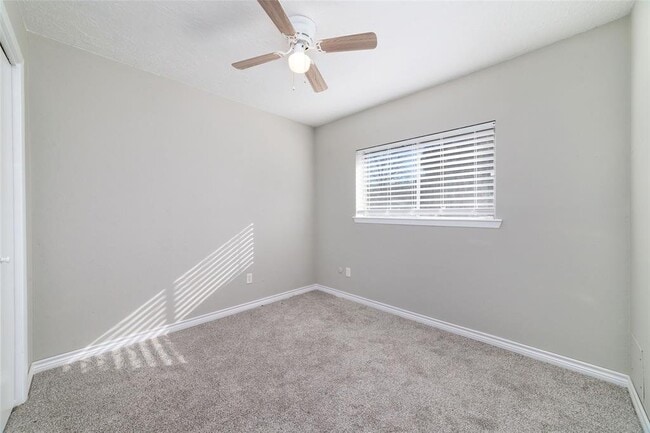 Photo - 12607 Lacey Crest Dr (Houston, TX) House