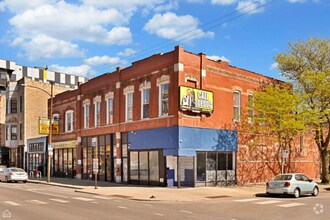 Building Photo - 2659 W North Ave