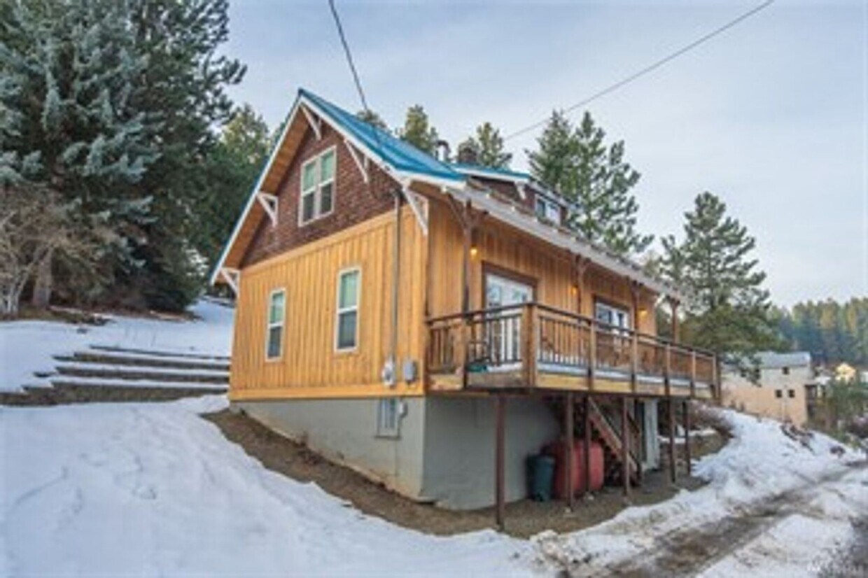 121 5th St Alley, Roslyn, WA 98941 House Rental in Roslyn, WA