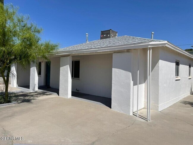 Foto del edificio - 3531 Harrison Ave