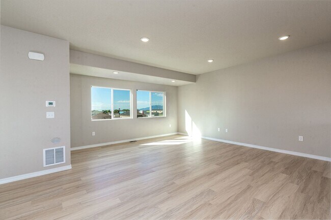 Foto del edificio - Single Family Home for Rent in Northeast of Colorado Springs