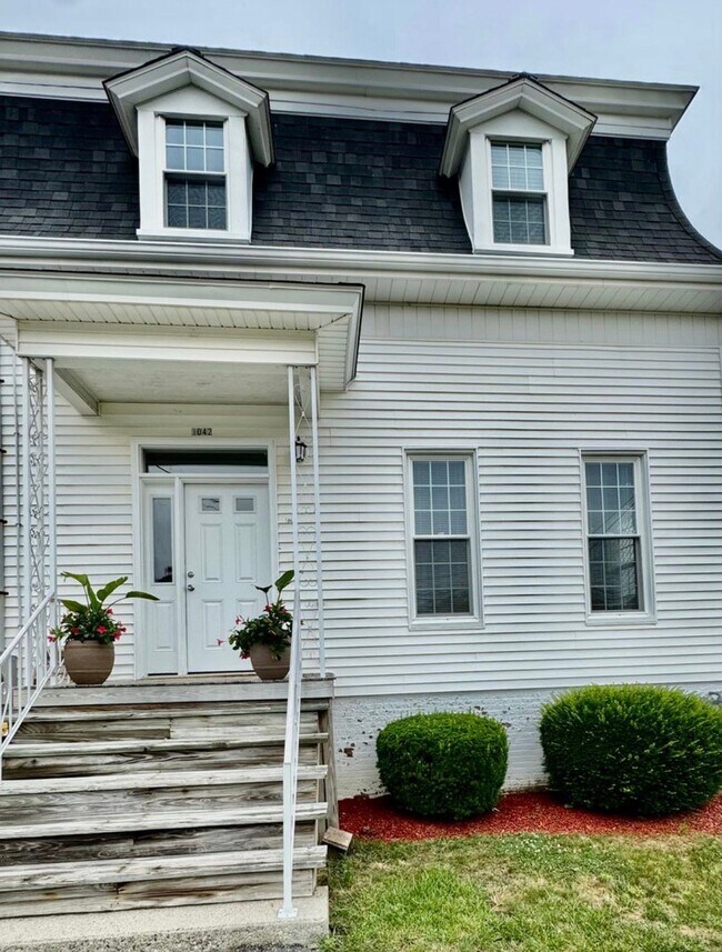 Foto del edificio - 1042 Prospect St