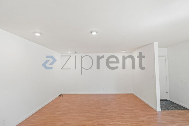 Foto del edificio - Unit 378